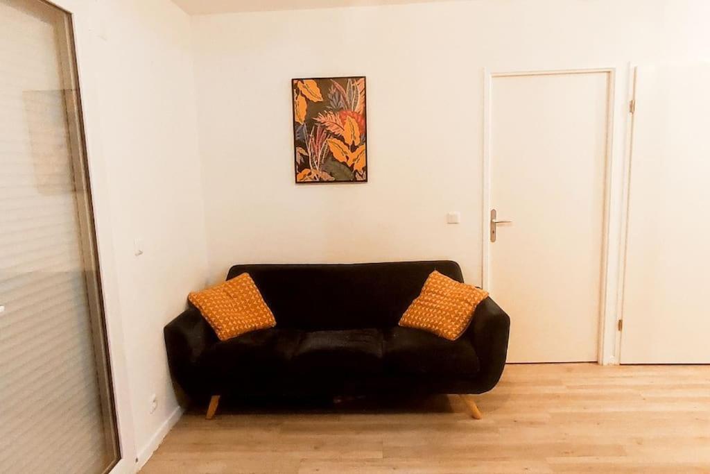Jolie Appartement Avec Un Jardin Meaux Esterno foto